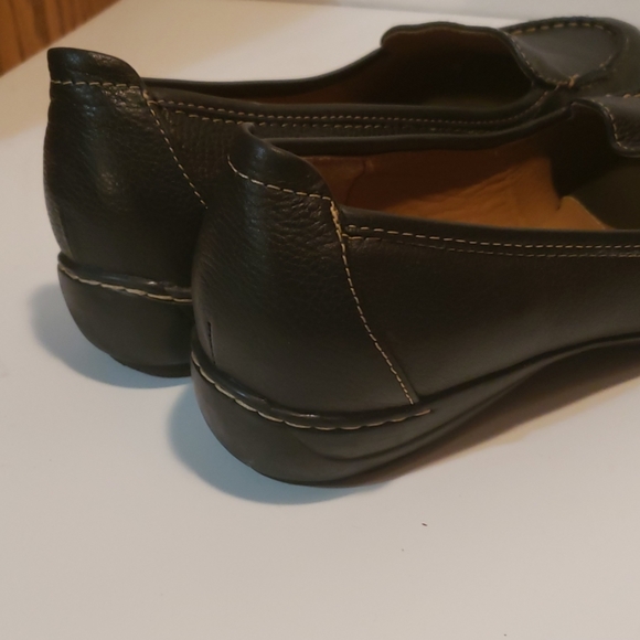 Soft Shoe by Medicus Black Leather Loafers - Picture 4 of 5